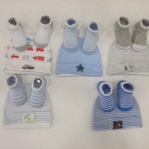 SET CAPPELLINO CON CALZINO - immagine 1