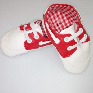 MOCASSINO CON LACCI E INTERNO A QUADRETTINI