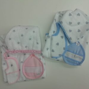 ACCAPPATOIO PONCHO TRIANGOLO CON BAVETTA - immagine 1