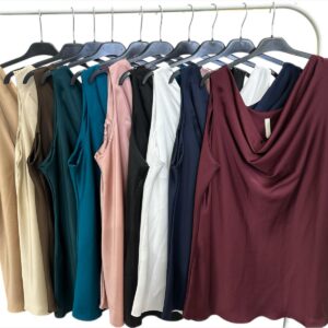 TOP CURVY  IN RASO CON SCOLLO MORBIDO - immagine 1