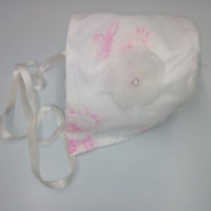 CUFFIETTA BABY CON FIORI E APPLICAZIONE PUNTO LUCE